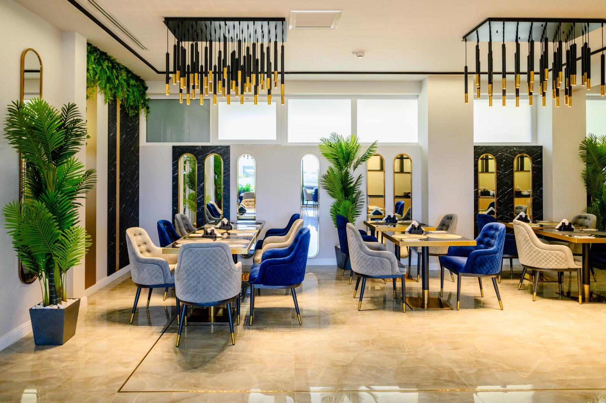 Elitte Inn & Suites Roşu 外观 照片