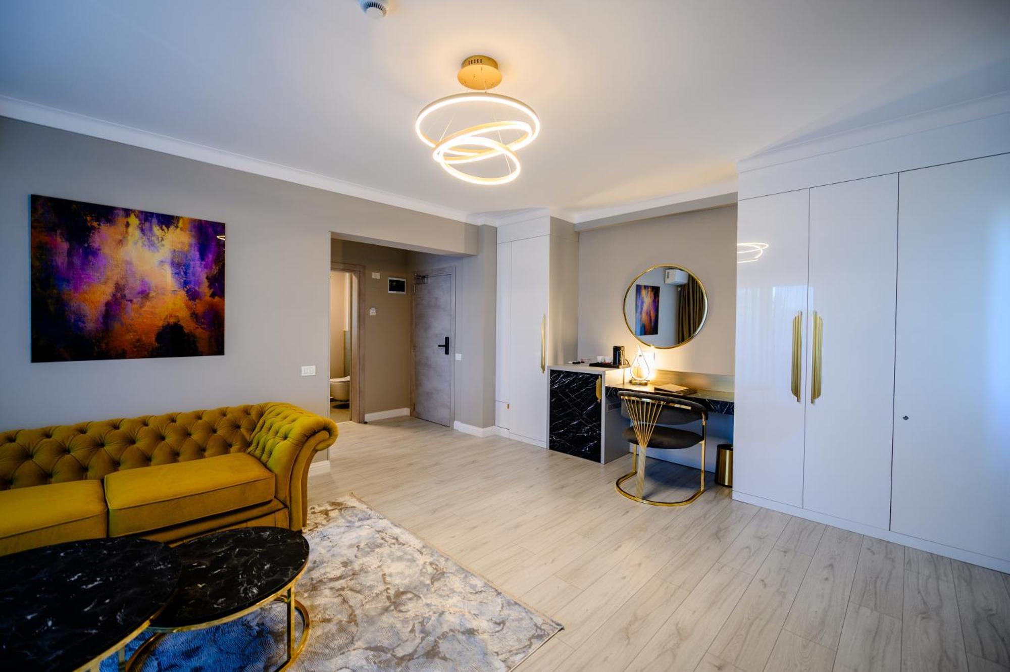 Elitte Inn & Suites Roşu 外观 照片