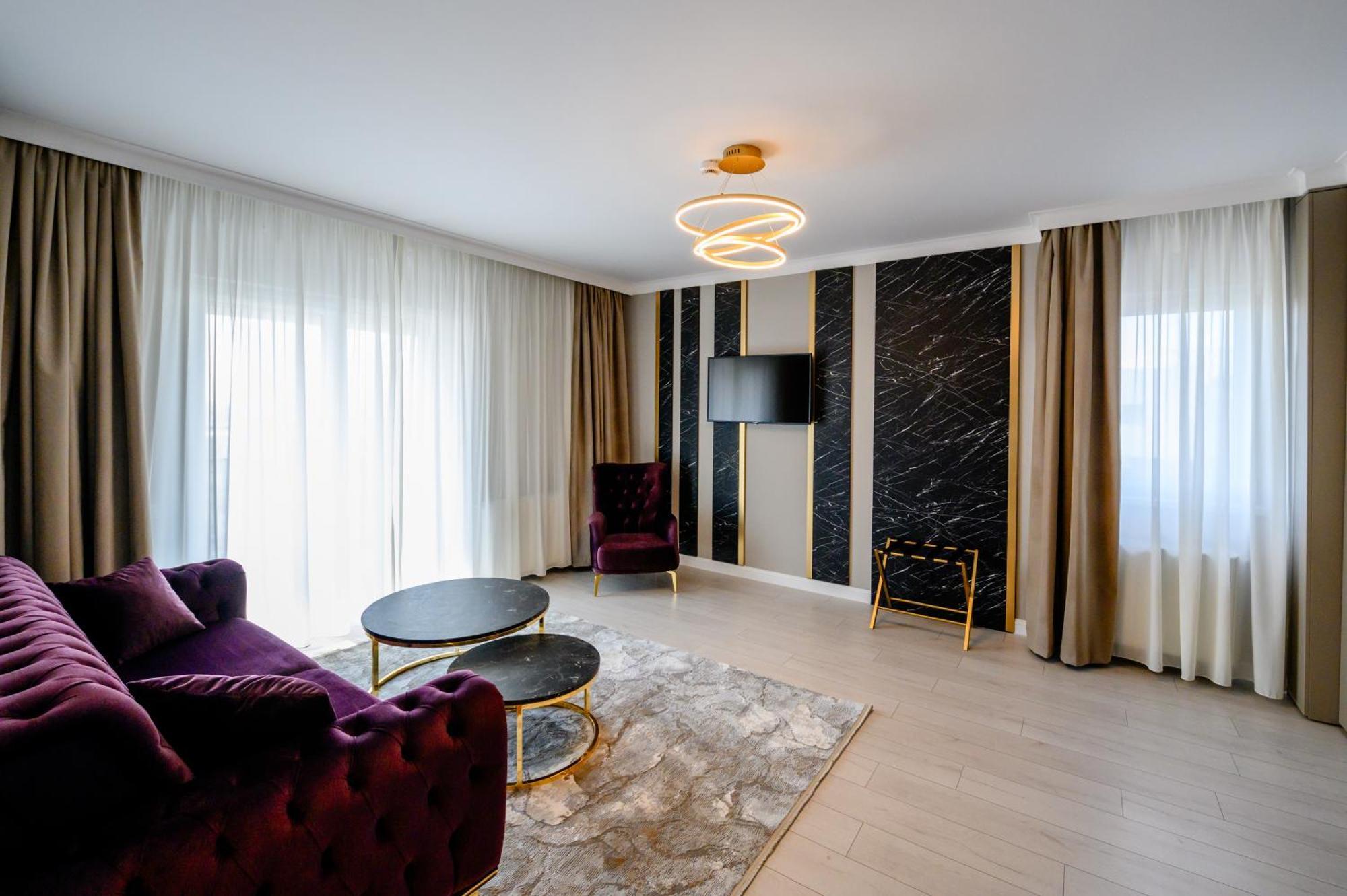 Elitte Inn & Suites Roşu 外观 照片