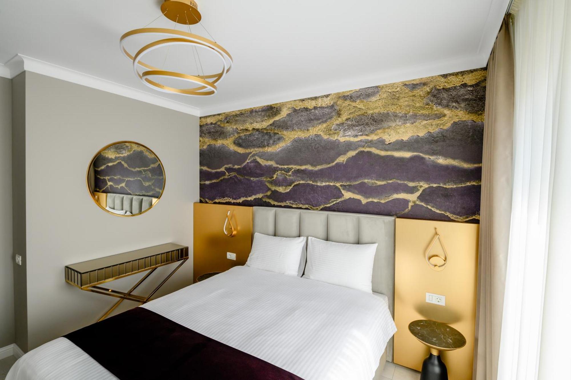 Elitte Inn & Suites Roşu 外观 照片