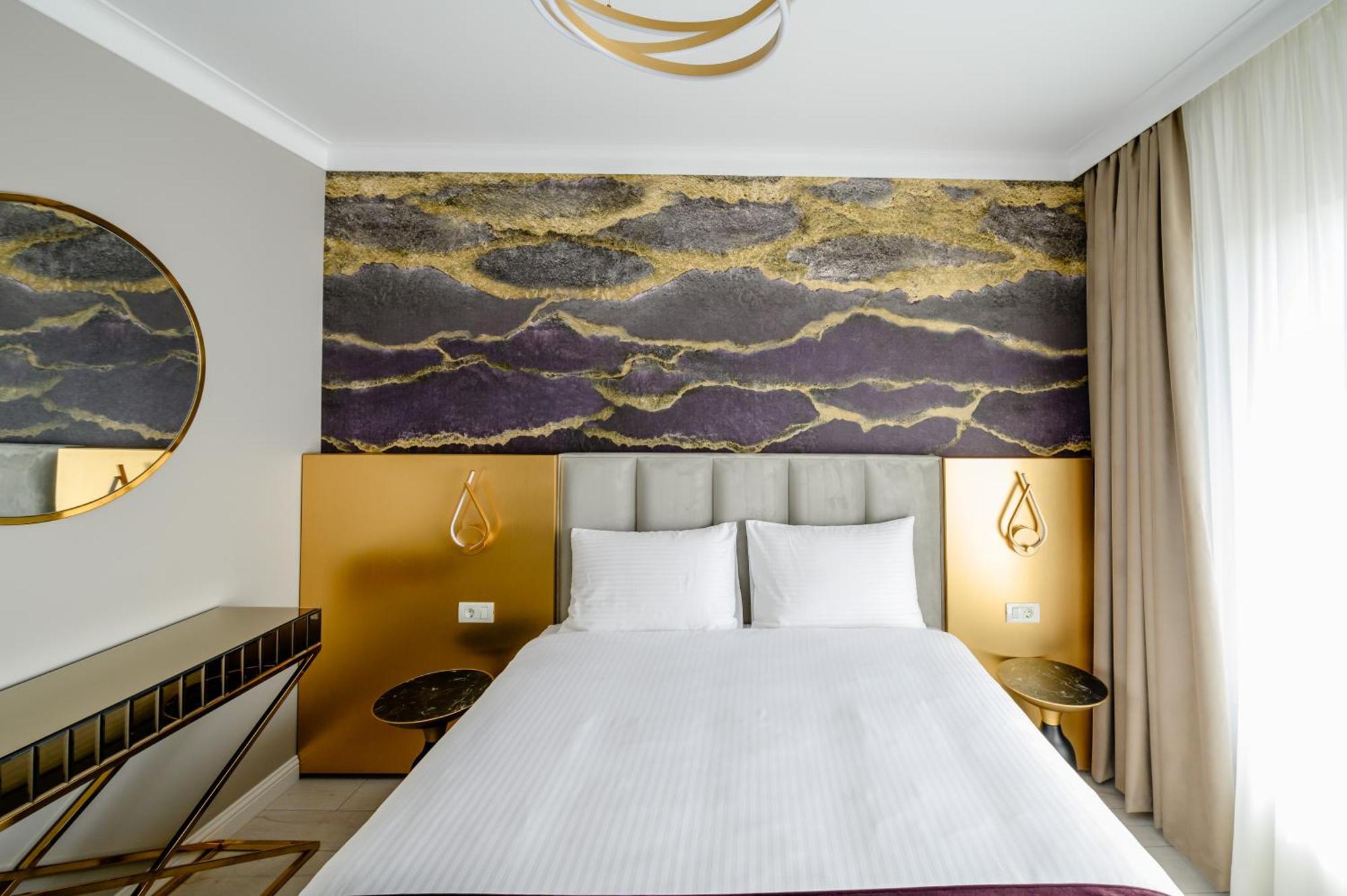 Elitte Inn & Suites Roşu 外观 照片