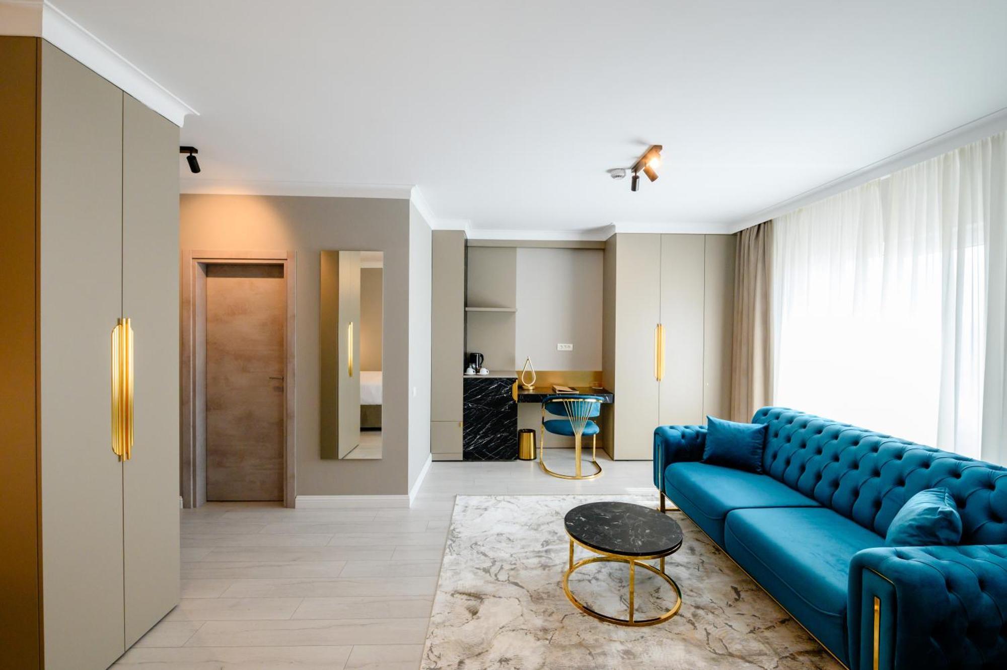 Elitte Inn & Suites Roşu 外观 照片